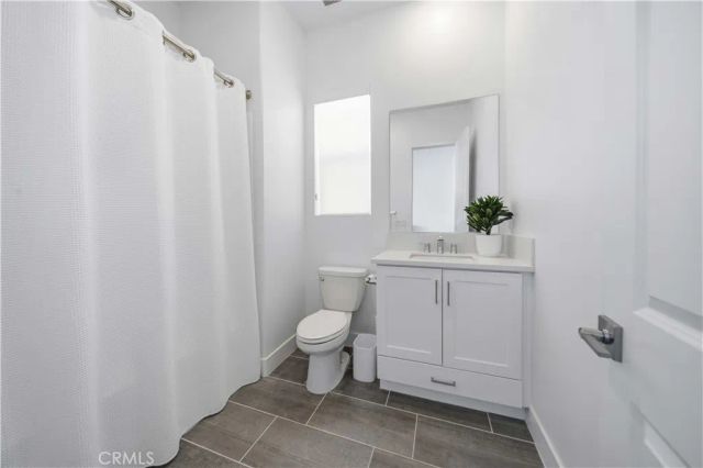 27516 Golden Currant Place, Valencia, CA 91381