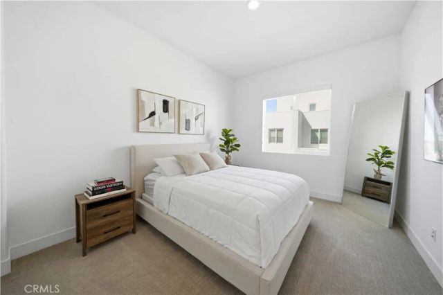27516 Golden Currant Place, Valencia, CA 91381