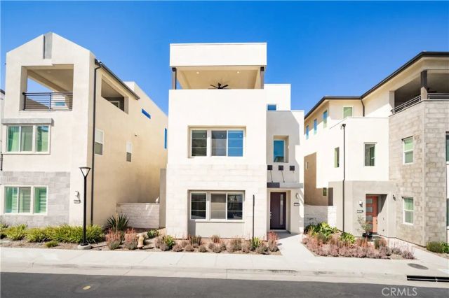27516 Golden Currant Place, Valencia, CA 91381