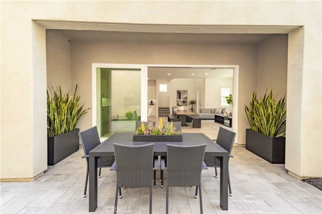 27516 Golden Currant Place, Valencia, CA 91381