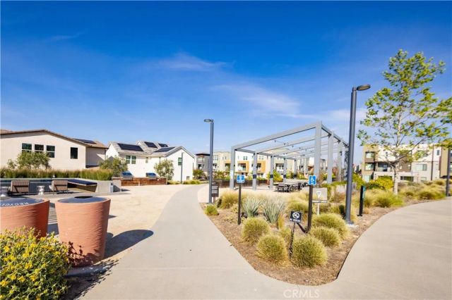 27516 Golden Currant Place, Valencia, CA 91381