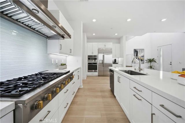 27516 Golden Currant Place, Valencia, CA 91381