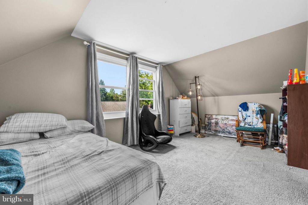Image 18 of property listing at 2914 STONYBROOK DR, Bowie, MD 20715