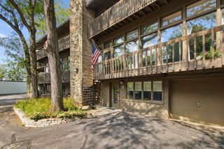 2109 W 5th Avenue, E, Columbus, OH 43212