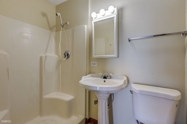 431 Berkshire Drive 32, Crystal Lake, IL 60014