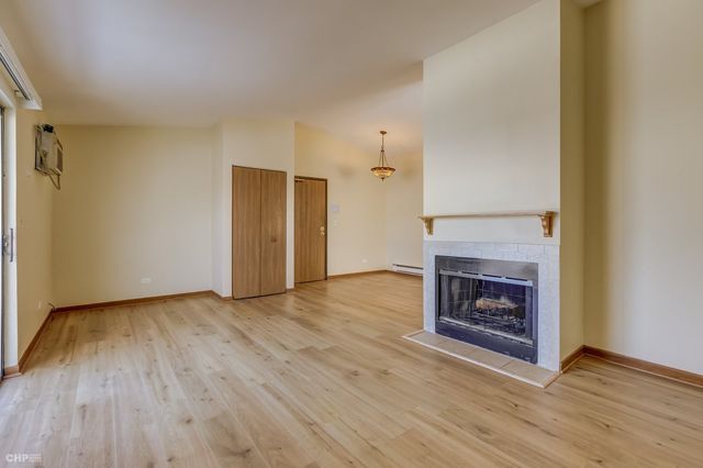 431 Berkshire Drive 32, Crystal Lake, IL 60014