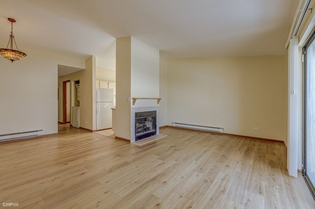 431 Berkshire Drive 32, Crystal Lake, IL 60014