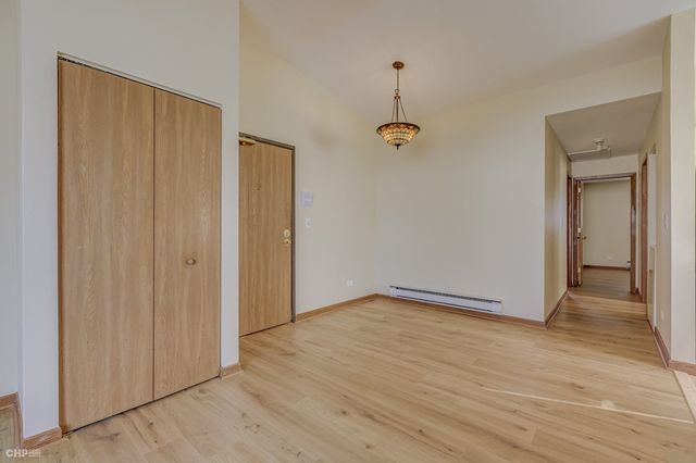 431 Berkshire Drive 32, Crystal Lake, IL 60014