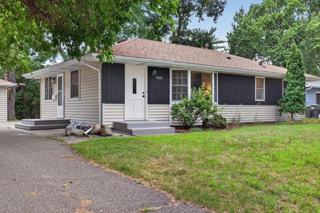 1925 W 92nd Street, Bloomington, MN 55431 — photo 2