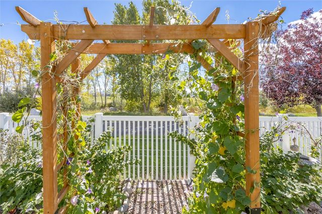 5238 Amherst Dr, Billings, MT 59106