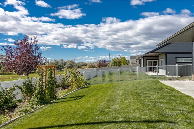 5238 Amherst Dr, Billings, MT 59106