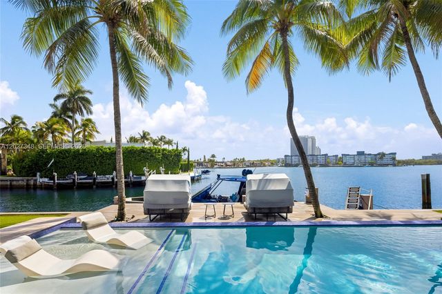 16470 NE 30th Ave, North Miami Beach, FL 33160
