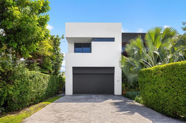 16470 NE 30th Ave, North Miami Beach, FL 33160