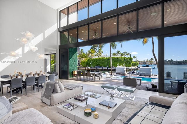 16470 NE 30th Ave, North Miami Beach, FL 33160