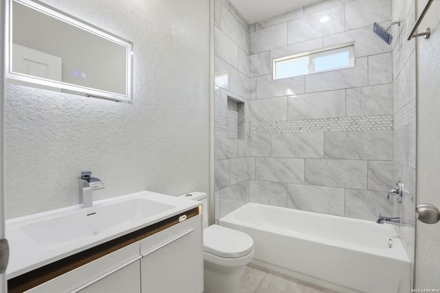 163 Remington, Spring Branch, TX 78070