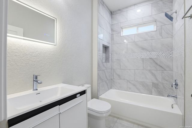 163 Remington, Spring Branch, TX 78070