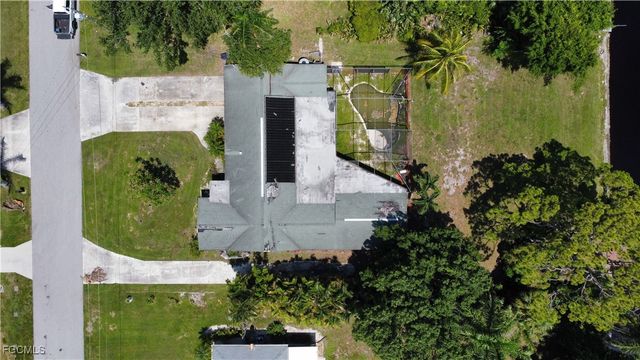 1845 Marina CIR, North Fort Myers, FL 33903