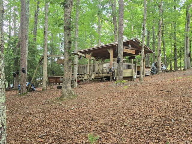 64 Green Oak Road, Warne, NC 28909