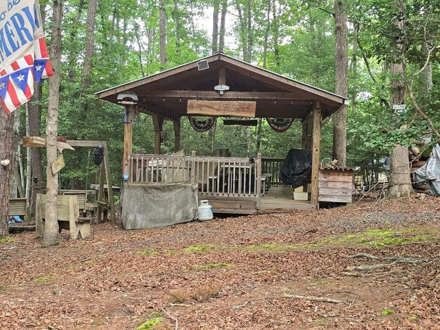64 Green Oak Road, Warne, NC 28909