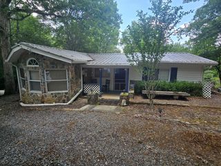 64 Green Oak Road, Warne, NC 28909