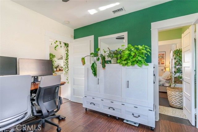 715 Nolden, Los Angeles, CA 90042