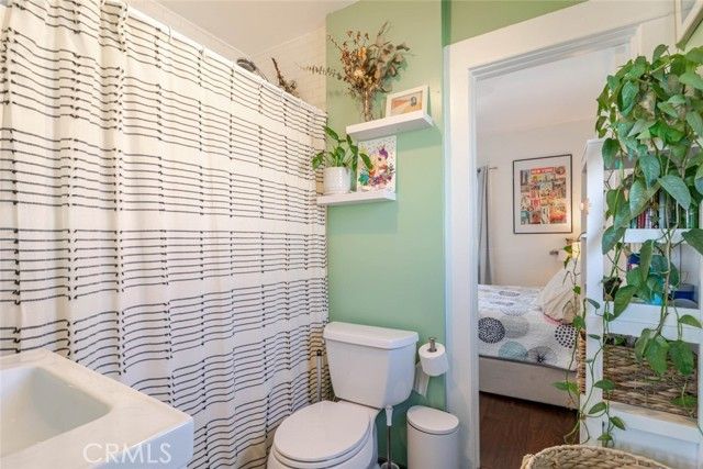 715 Nolden, Los Angeles, CA 90042