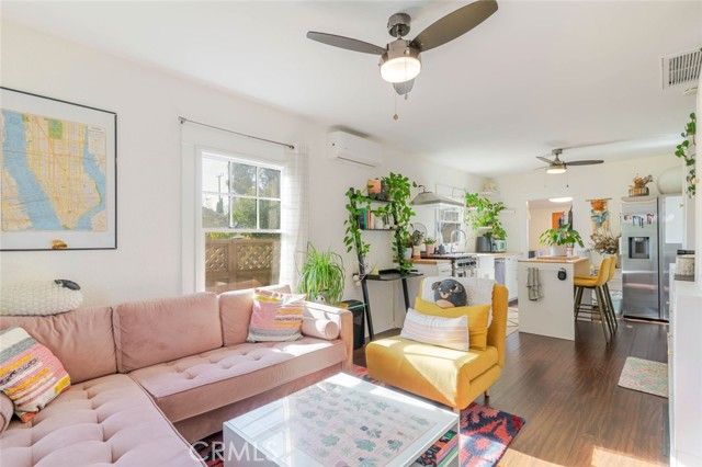 715 Nolden, Los Angeles, CA 90042