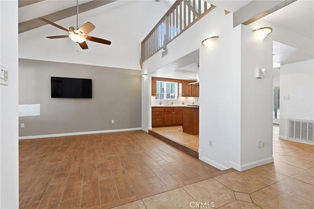 Image 12 of property listing at 247 E Kennedy, Tulare, CA 93274