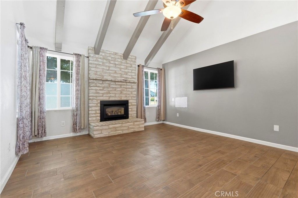Image 17 of property listing at 247 E Kennedy, Tulare, CA 93274