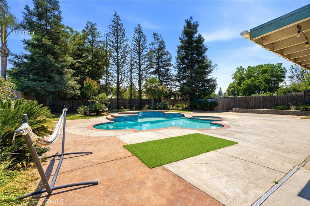 Image 44 of property listing at 247 E Kennedy, Tulare, CA 93274