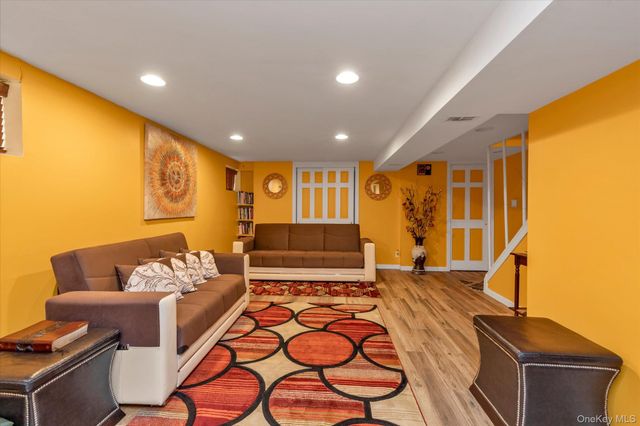 147-08 259th Street, Rosedale, NY 11422