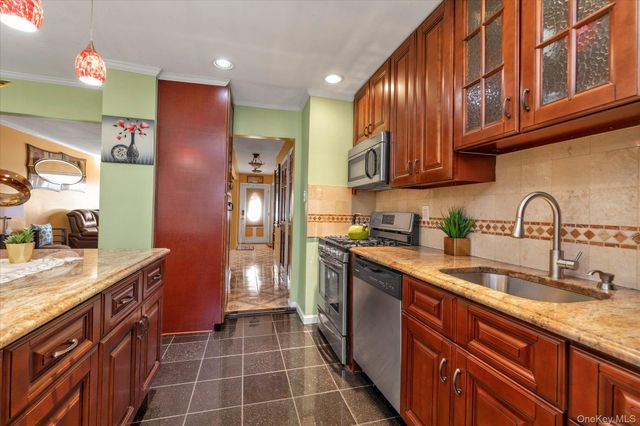 147-08 259th Street, Rosedale, NY 11422