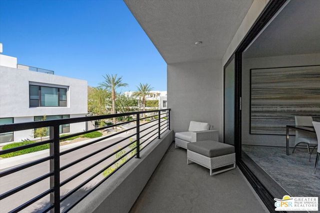 906 Cameron Center Drive, Palm Springs, CA 92264