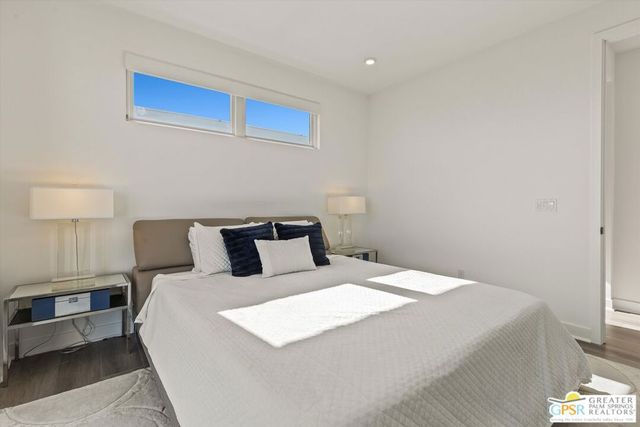 906 Cameron Center Drive, Palm Springs, CA 92264