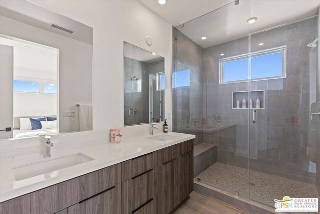 906 Cameron Center Drive, Palm Springs, CA 92264