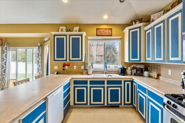 7032 W 8130 ST, West Jordan, UT 84081