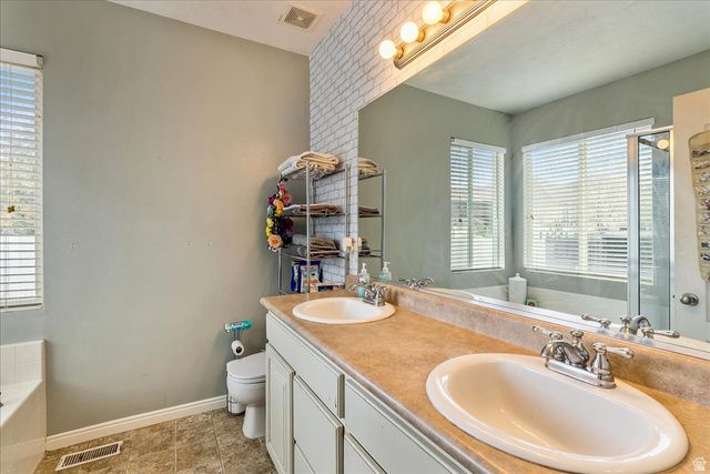 7032 W 8130 ST, West Jordan, UT 84081