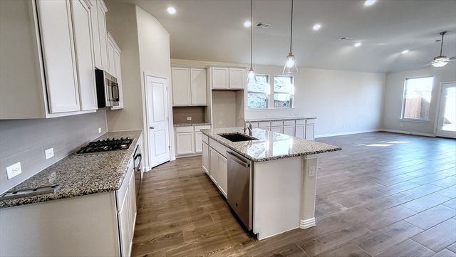 2201 River Trail, Melissa, TX 75454