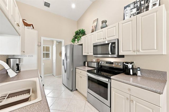 7215 Whitfield Ave, Boynton Beach, FL 33437