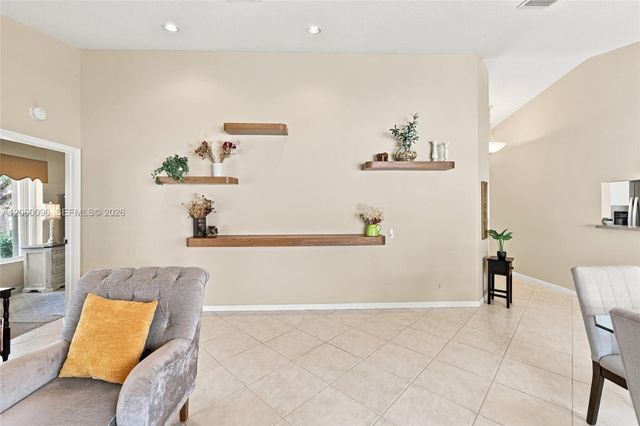 7215 Whitfield Ave, Boynton Beach, FL 33437
