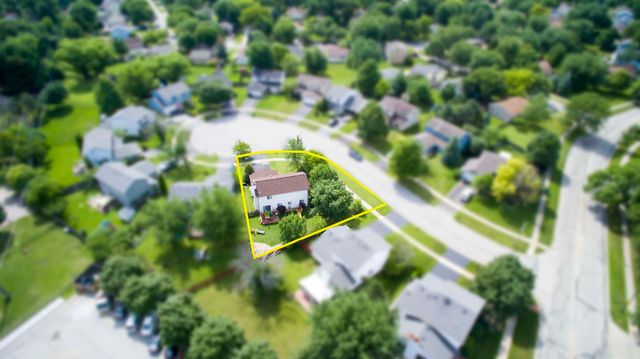 387 Amy Court, Naperville, IL 60565