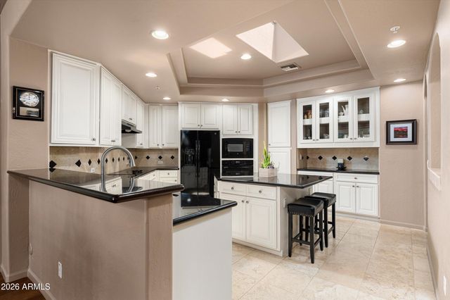 20802 N GRAYHAWK Drive N 1068, Scottsdale, AZ 85255