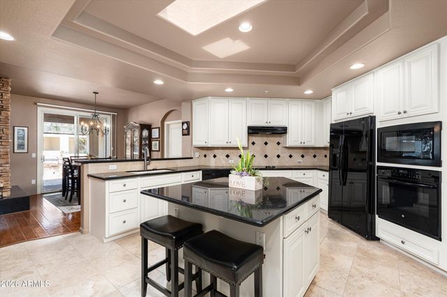 20802 N GRAYHAWK Drive N 1068, Scottsdale, AZ 85255