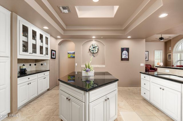 20802 N GRAYHAWK Drive N 1068, Scottsdale, AZ 85255