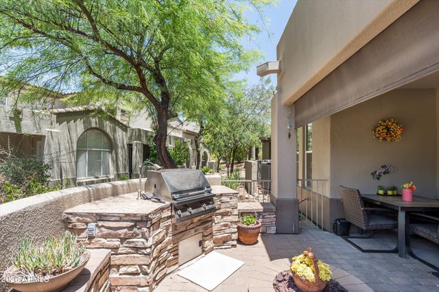 20802 N GRAYHAWK Drive N 1068, Scottsdale, AZ 85255