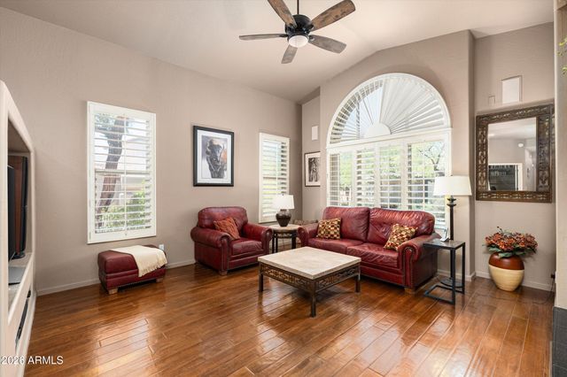 20802 N GRAYHAWK Drive N 1068, Scottsdale, AZ 85255