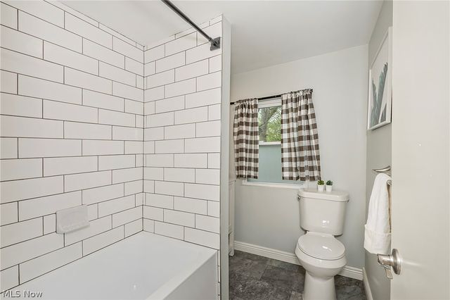 3719 Walter Road, North Olmsted, OH 44070