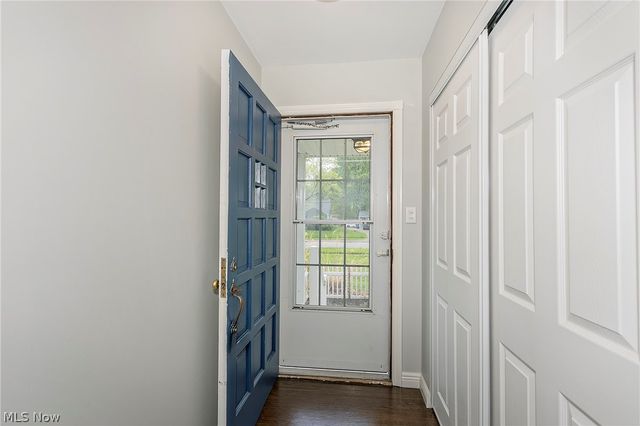 3719 Walter Road, North Olmsted, OH 44070