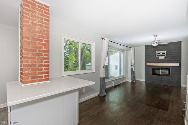 3719 Walter Road, North Olmsted, OH 44070