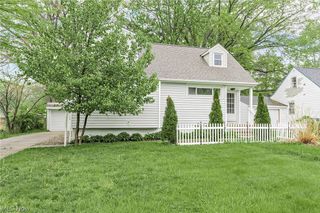 3719 Walter Road, North Olmsted, OH 44070